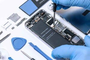 iPhone Battery Replacement Louisville: Back to 100%!